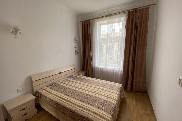 Продаж, 2 Кімнати, Квартира, м. Львів, вул. Сембратовичів, 75.000$