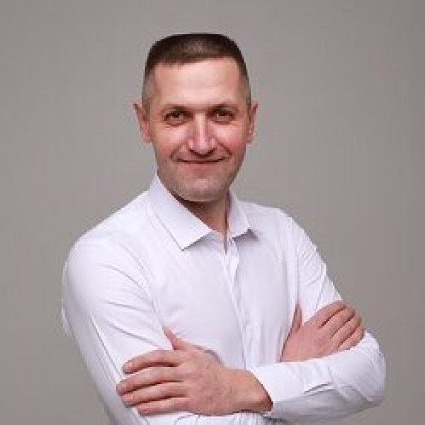 АН Княже Місто Роман Кобак